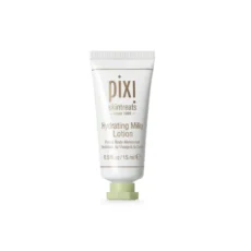 لوسیون آبرسان پیکسی Pixi Hydrating Milky Lotion، مناسب برای رطوبت‌رسانی و تغذیه پوست‌های خشک و حساس با ترکیبات مغذی.